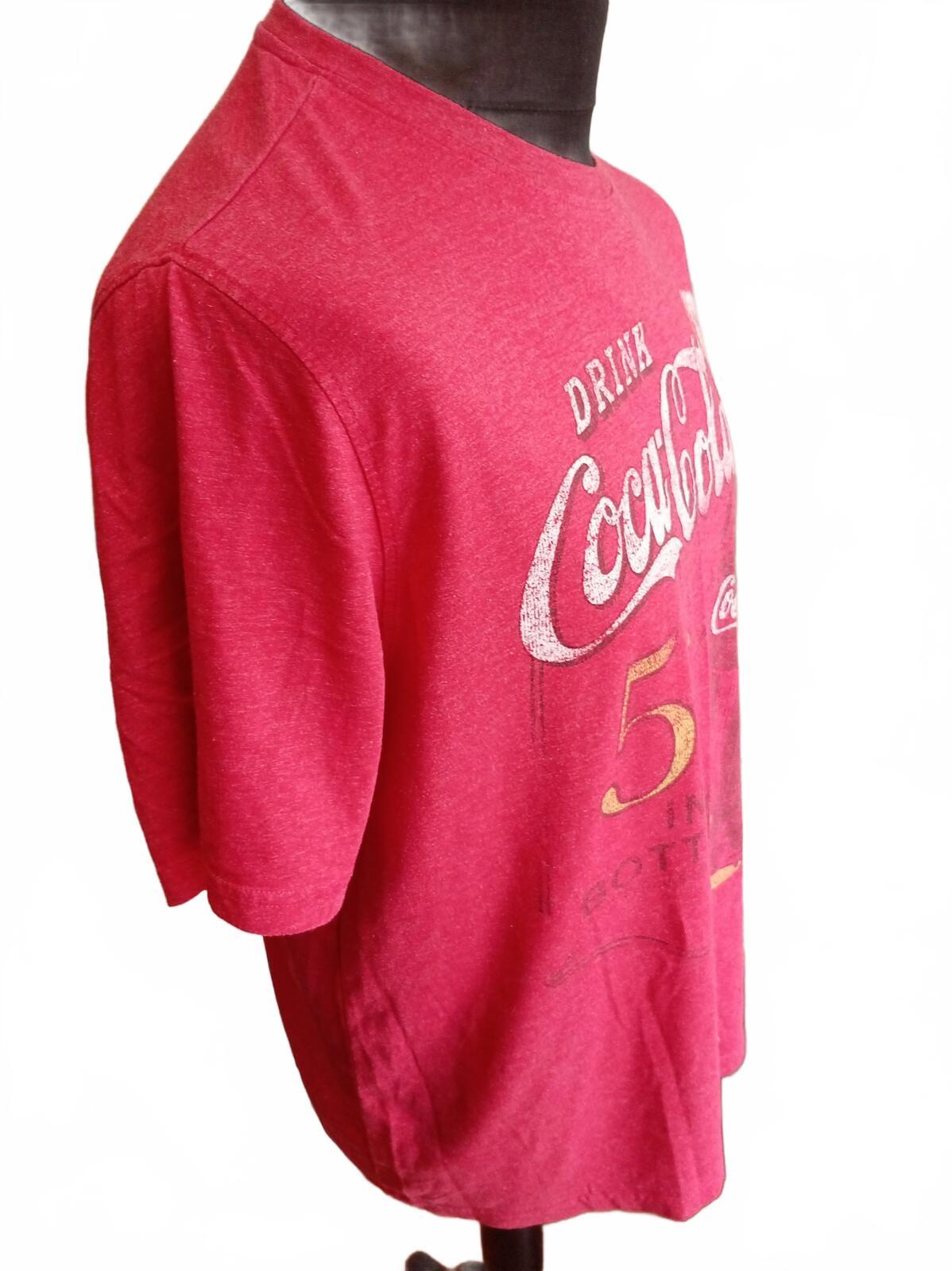 Vintage look Coca-Cola Red Graphic T-Shirt with 5¢ Bottle Design, Size Large
